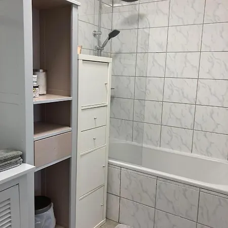 Grand Proche De Paris Apartment