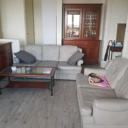 Apartment Grand Proche De Paris