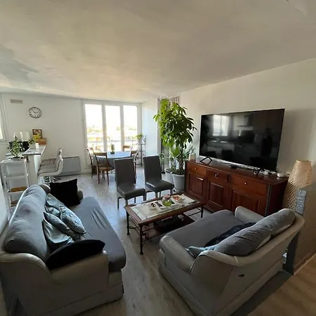 Apartment Grand Proche De Paris Chilly-Mazarin